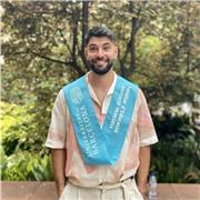 Soy un chico con mucha energía recién graduado